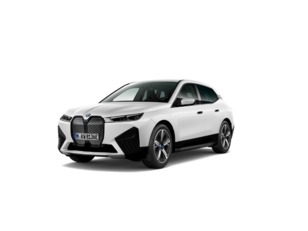 Fotos de BMW iX xDrive40 color Blanco. Año 2025. 240KW(326CV). Eléctrico. En concesionario BYmyCAR Madrid - Algete de Madrid