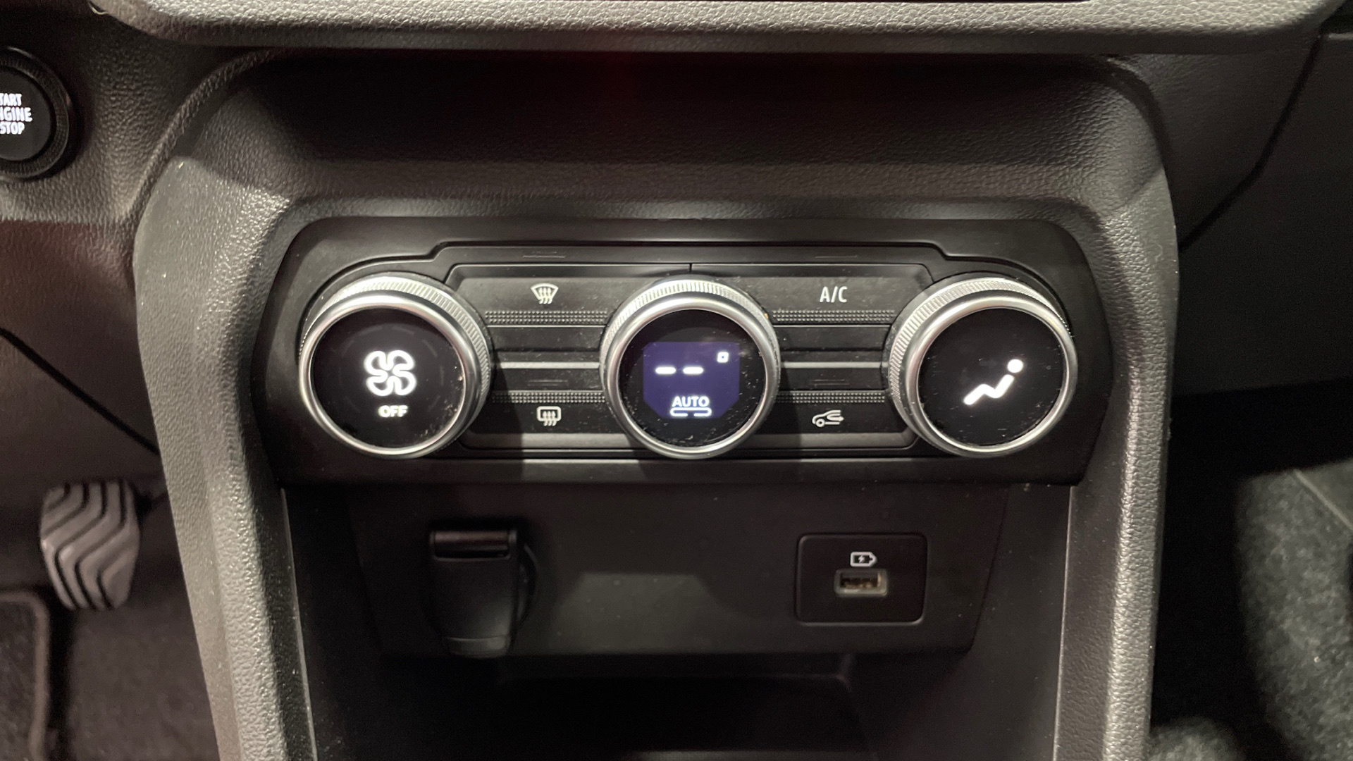 Dacia Sandero ECO-G en Barcelona