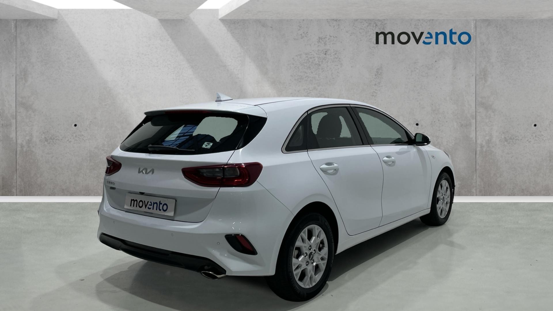Kia Ceed 1.6 MHEV en Barcelona