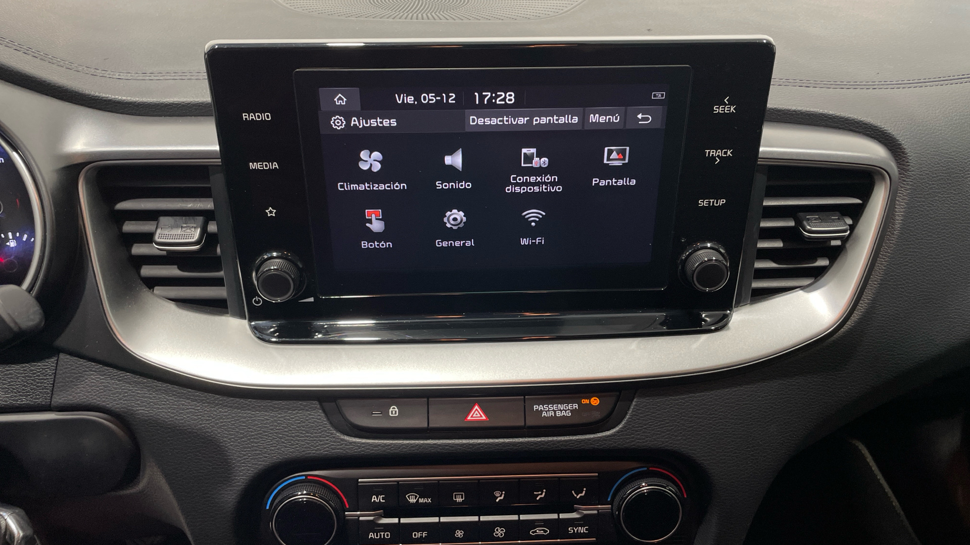 Kia Ceed 1.6 MHEV en Barcelona