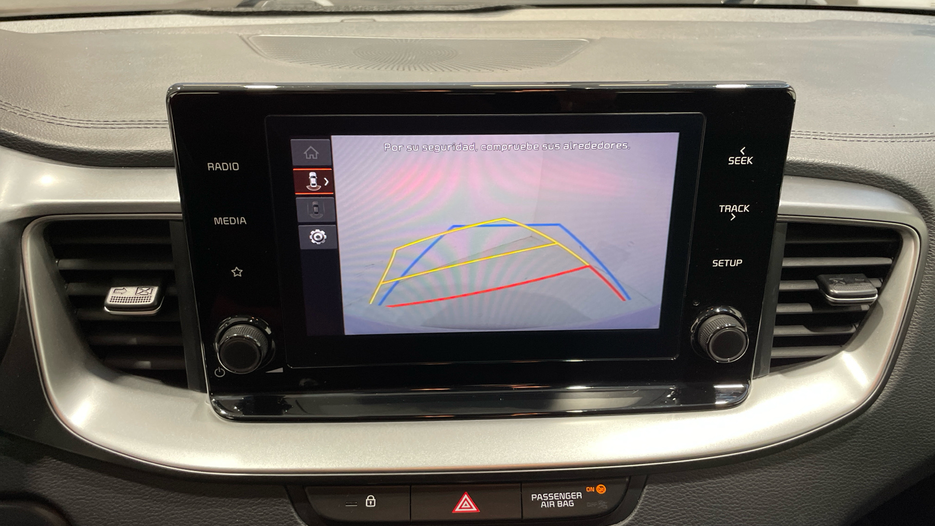 Kia Ceed 1.6 MHEV en Barcelona