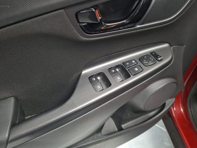 Hyundai Kona 1.6 GDI HEV Klass DCT 104 kW (141 CV)