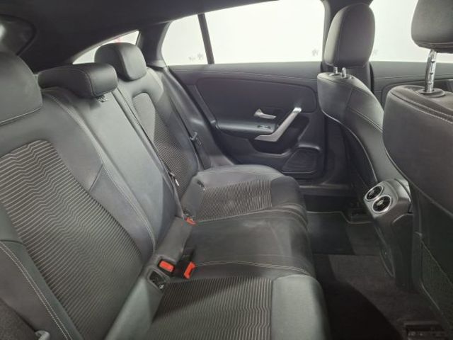 Mercedes-Benz CLA Shooting Brake CLA 200 120 kW (163 CV)