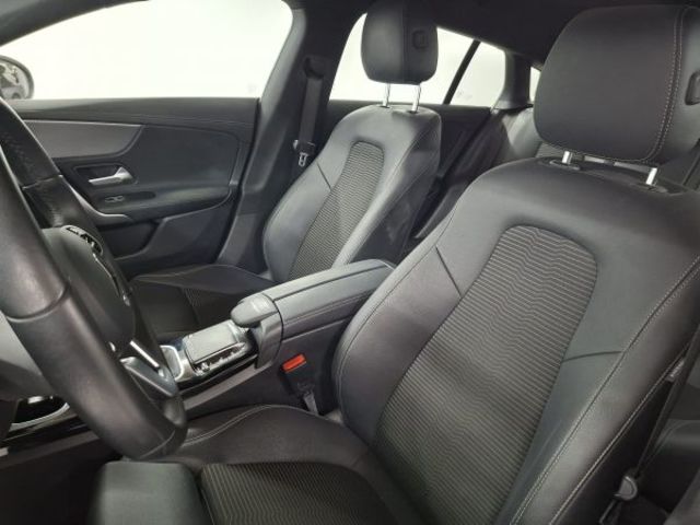 Mercedes-Benz CLA Shooting Brake CLA 200 120 kW (163 CV)