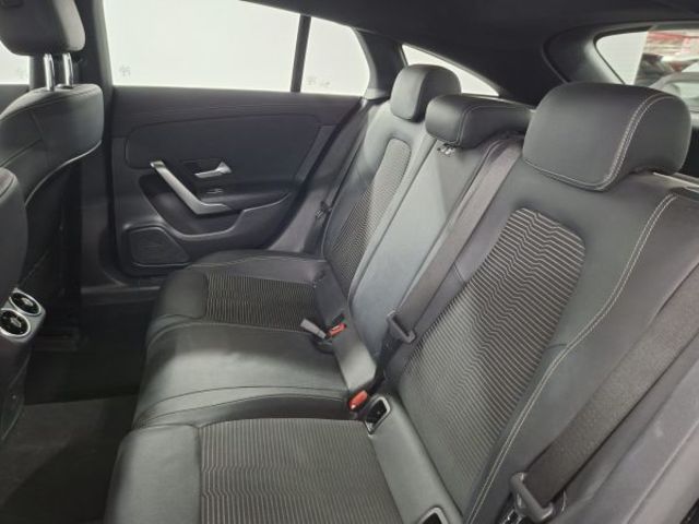 Mercedes-Benz CLA Shooting Brake CLA 200 120 kW (163 CV)