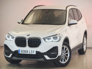 BMW X1 sDrive18d color Blanco. Año 2021. 110KW(150CV). Diésel. 