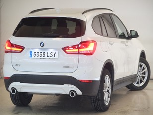 BMW X1 sDrive18d color Blanco. Año 2021. 110KW(150CV). Diésel. 