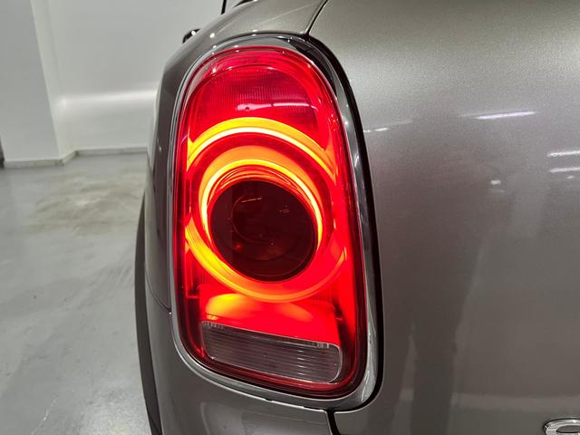 fotoG 19 del MINI MINI Countryman Cooper 100 kW (136 CV) 136cv Gasolina del 2019 en Lleida