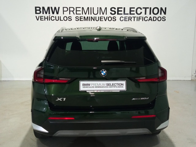 BMW X1 xDrive20d color Verde. Año 2024. 120KW(163CV). Diésel. En concesionario Lurauto - Gipuzkoa de Guipuzcoa