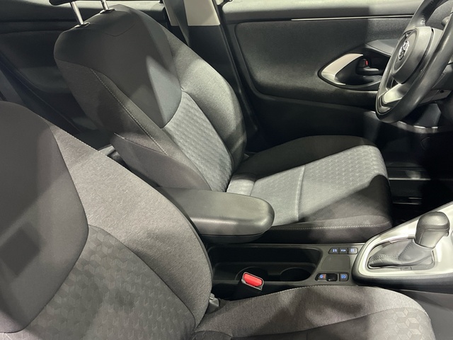 Toyota Yaris 120H Active Tech 85 kW (116 CV)