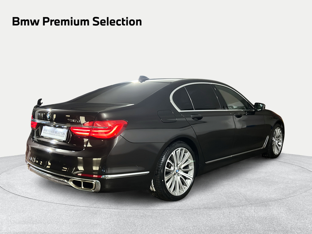 BMW Serie 7 730d color Gris. Año 2016. 195KW(265CV). Diésel. En concesionario San Pablo Motor | Su Eminencia de Sevilla