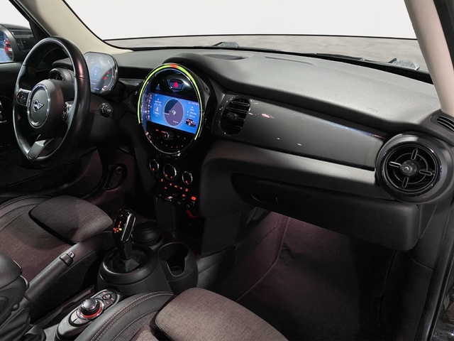 fotoG 7 del MINI MINI Cooper 5 Puertas 100 kW (136 CV) 136cv Gasolina del 2021 en Alicante