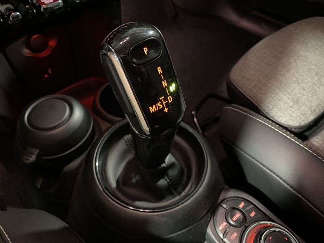 fotoG 15 del MINI MINI Cooper 5 Puertas 100 kW (136 CV) 136cv Gasolina del 2021 en Alicante