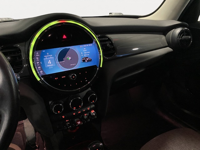 fotoG 16 del MINI MINI Cooper 5 Puertas 100 kW (136 CV) 136cv Gasolina del 2021 en Alicante