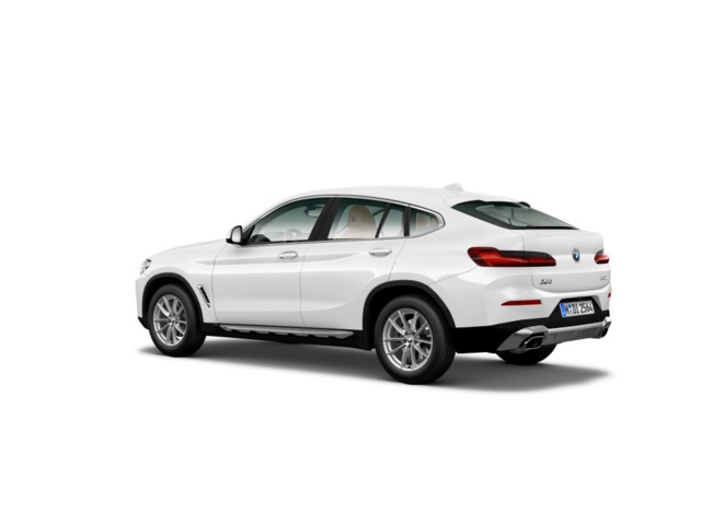 BMW X4 xDrive20d color Blanco. Año 2022. 140KW(190CV). Diésel. En concesionario Ceres Motor S.L. de Cáceres