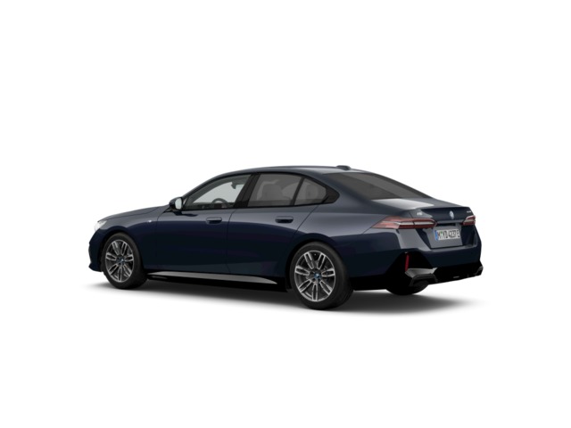 BMW i5 eDrive40 color Negro. Año 2025. 250KW(340CV). Eléctrico. En concesionario Ceres Motor S.L. de Cáceres