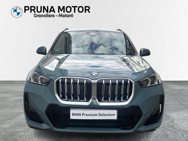 BMW X1 sDrive18d color Verde. Año 2025. 110KW(150CV). Diésel. En concesionario Pruna Motor, S.L de Barcelona