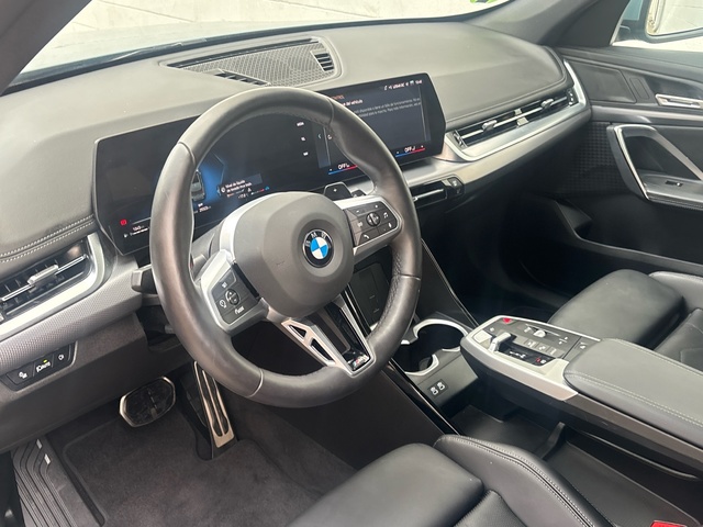 BMW X1 sDrive18d color Verde. Año 2025. 110KW(150CV). Diésel. En concesionario Pruna Motor, S.L de Barcelona