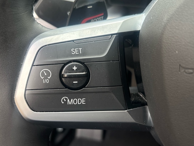 BMW X1 sDrive18d color Verde. Año 2025. 110KW(150CV). Diésel. En concesionario Pruna Motor, S.L de Barcelona