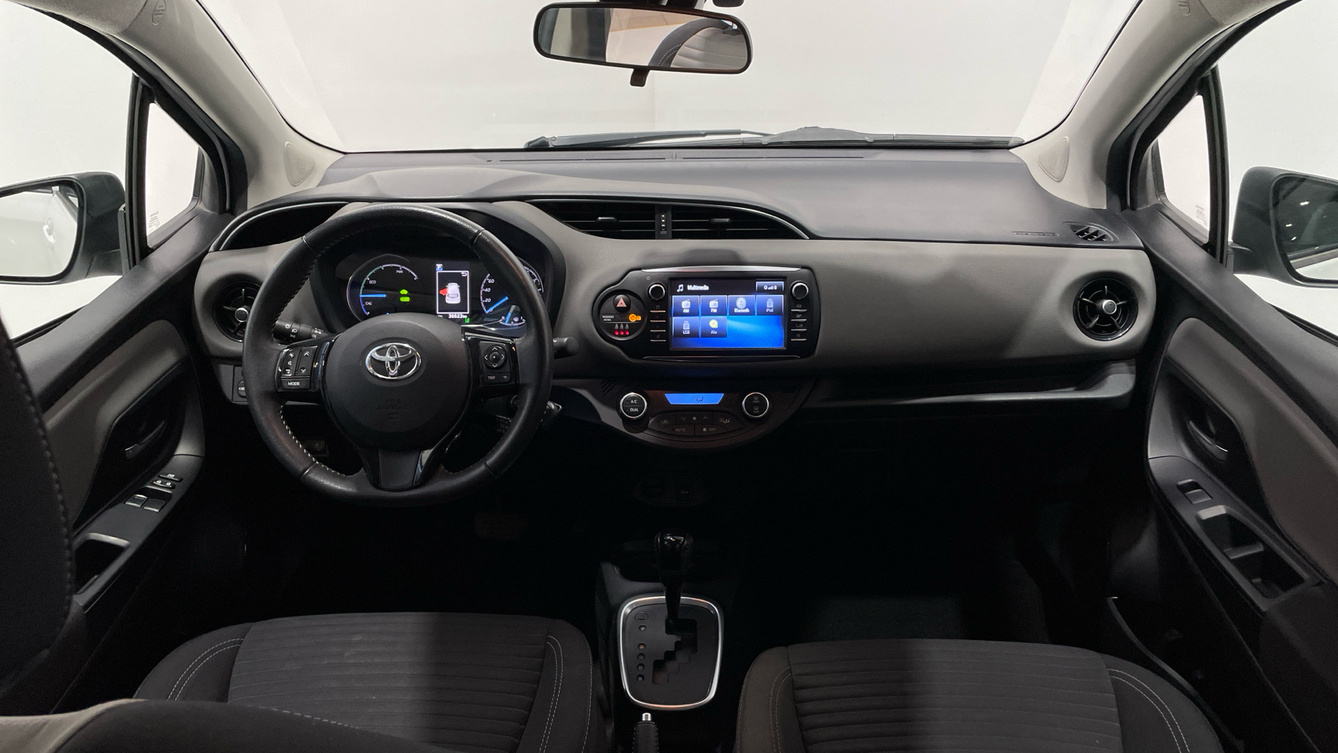 Toyota Yaris 1.5 100H en Barcelona
