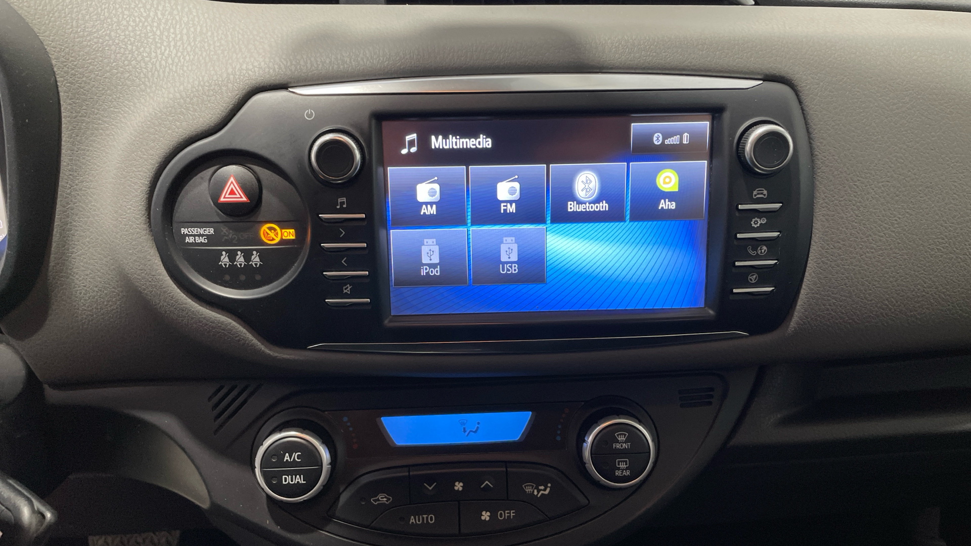 Toyota Yaris 1.5 100H en Barcelona