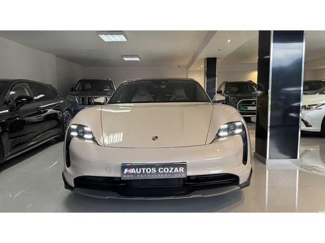 Porsche Taycan 4 Cross Turismo 350 kW (476 CV)