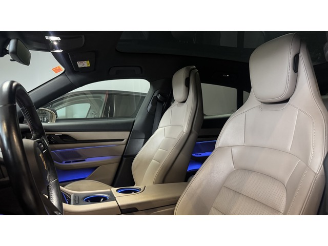 Porsche Taycan 4 Cross Turismo 350 kW (476 CV)