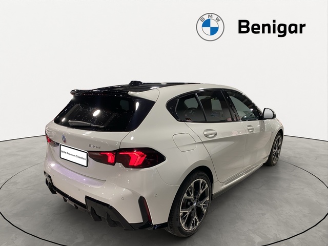 BMW Serie 1 120d color Blanco. Año 2024. 120KW(163CV). Diésel. En concesionario Hispamovil Elche de Alicante