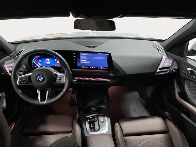 BMW Serie 1 120d color Blanco. Año 2024. 120KW(163CV). Diésel. En concesionario Hispamovil Elche de Alicante