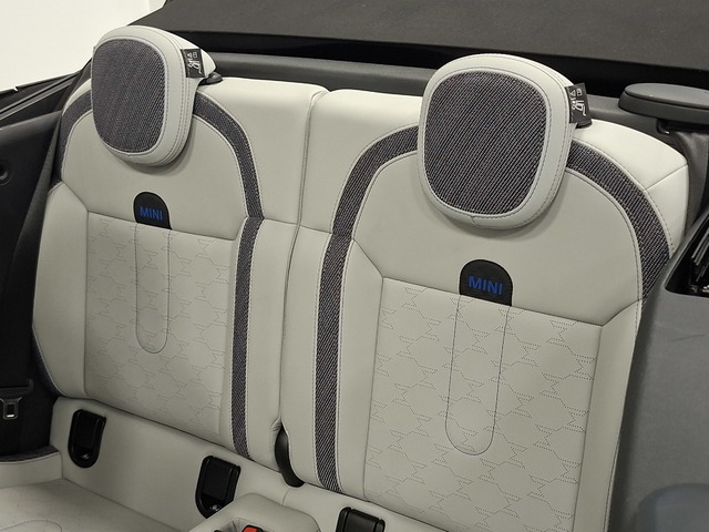 fotoG 8 del MINI MINI Cooper Cabrio C 120 kW (163 CV) 163cv Gasolina del 2025 en Valencia