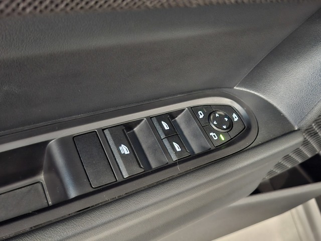 fotoG 31 del MINI MINI Cooper Cabrio C 120 kW (163 CV) 163cv Gasolina del 2025 en Valencia