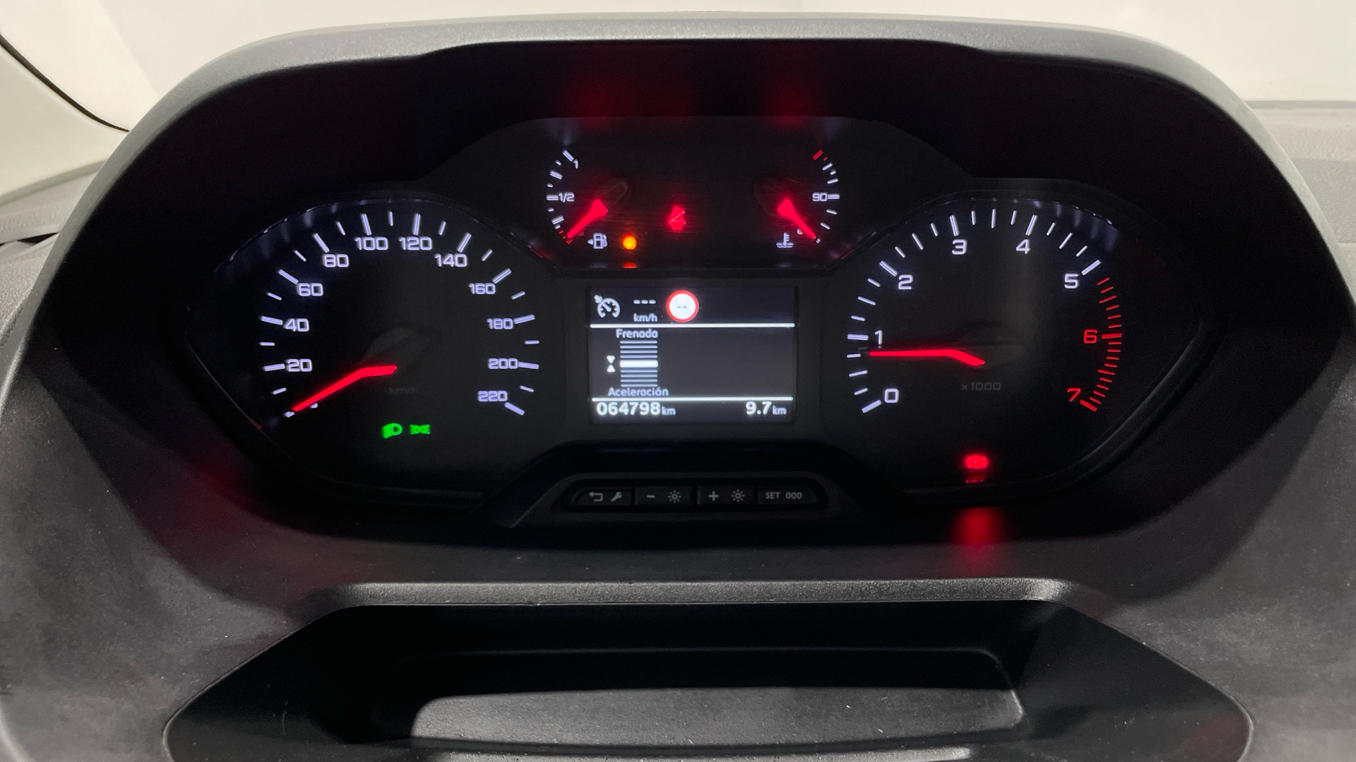 Peugeot Rifter BlueHDi 75 en Barcelona