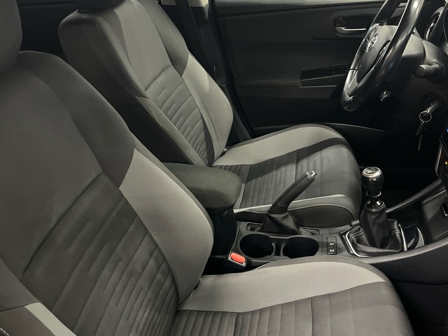 Toyota Auris 120T Active 85 kW (116 CV)