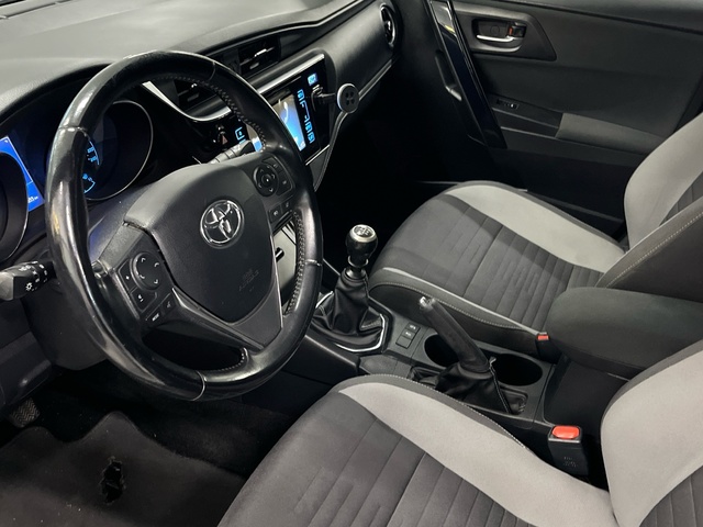 Toyota Auris 120T Active 85 kW (116 CV)