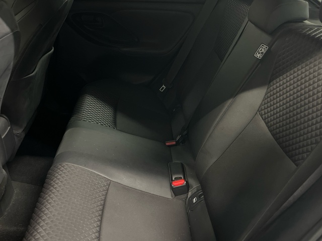 Toyota Yaris 120H Style 85 kW (116 CV)