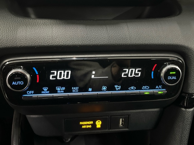 Toyota Yaris 120H Style 85 kW (116 CV)