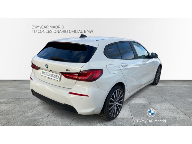 BMW Serie 1 118i color Blanco. Año 2022. 103KW(140CV). Gasolina. En concesionario BYmyCAR Madrid - Algete de Madrid