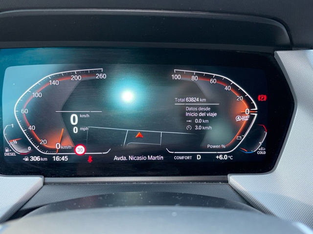 BMW Serie 1 118d color Negro. Año 2022. 110KW(150CV). Diésel. En concesionario BYmyCAR Madrid - Algete de Madrid