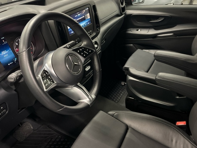 Mercedes-Benz Vito 114 CDI Tourer Pro Larga AT 100 kW (136 CV)