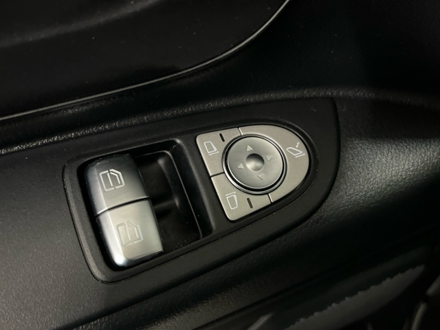 Mercedes-Benz Vito 114 CDI Tourer Pro Larga AT 100 kW (136 CV)