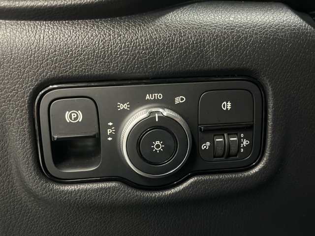 Mercedes-Benz Vito 114 CDI Tourer Pro Larga AT 100 kW (136 CV)