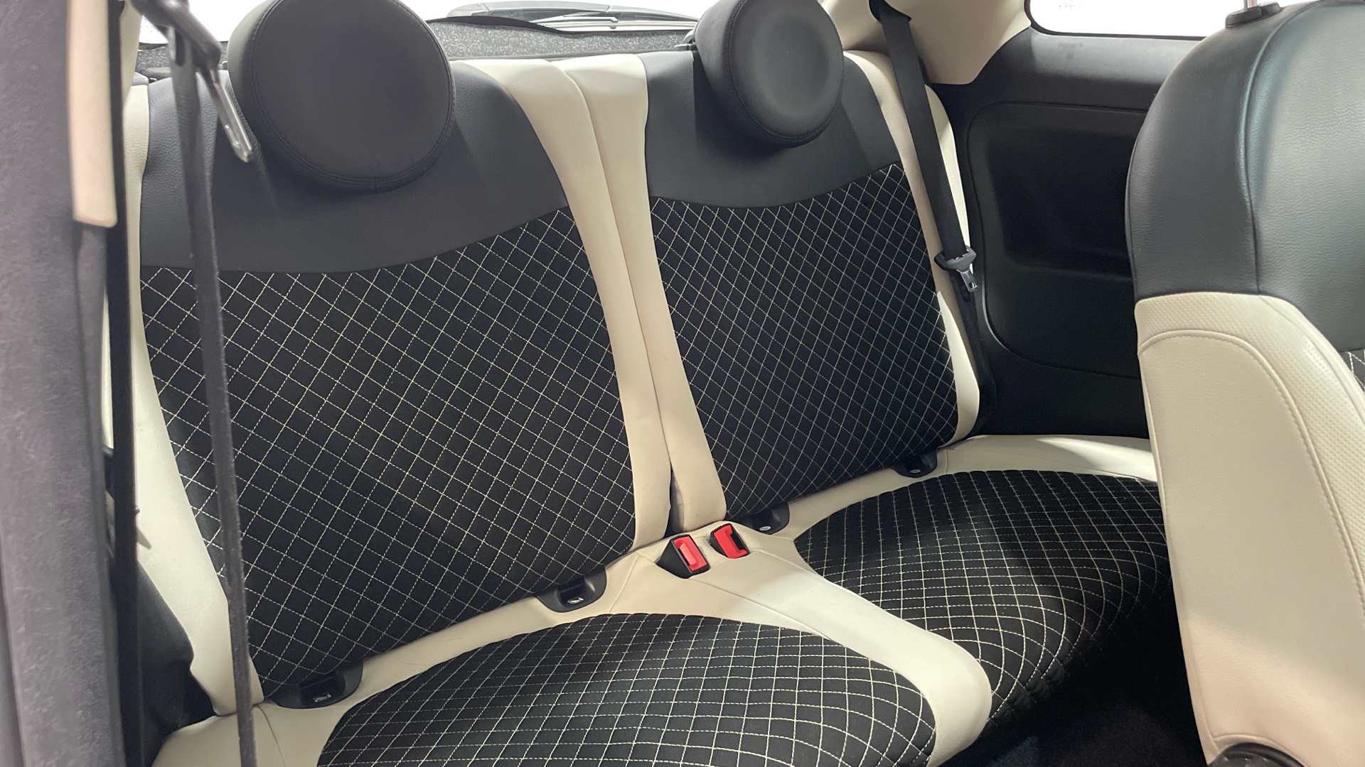 Fiat 500 1.0 Hybrid en Barcelona