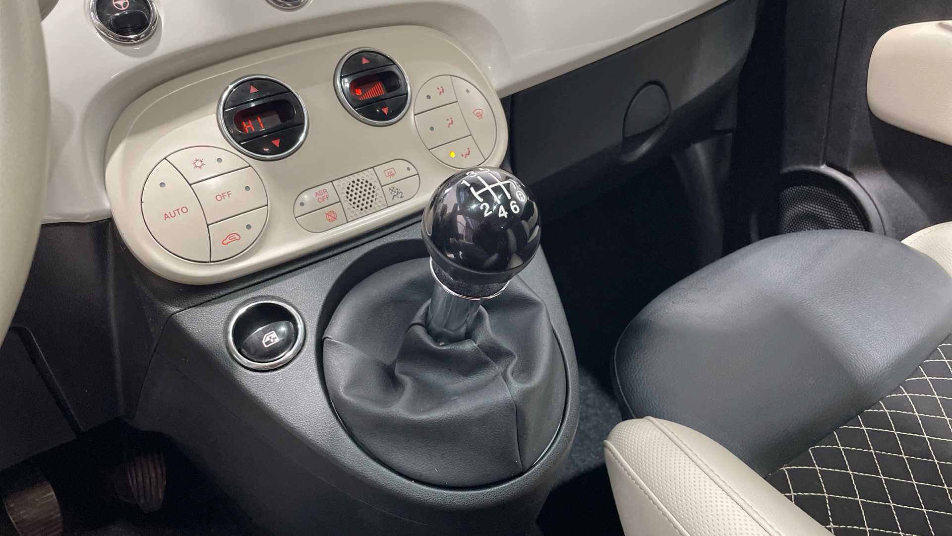 Fiat 500 1.0 Hybrid en Barcelona