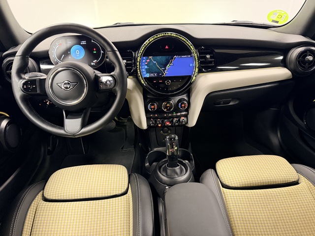 fotoG 6 del MINI MINI Cabrio Cooper 100 kW (136 CV) 136cv Gasolina del 2021 en Castellón