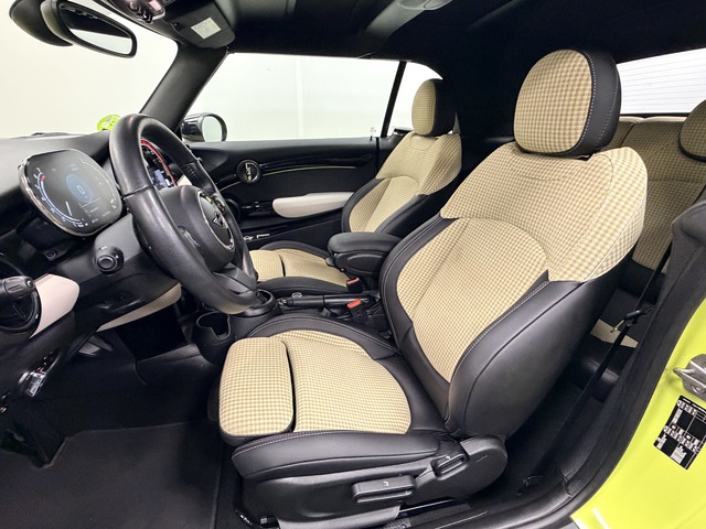 fotoG 8 del MINI MINI Cabrio Cooper 100 kW (136 CV) 136cv Gasolina del 2021 en Castellón