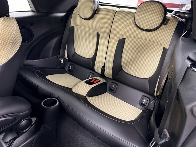 fotoG 20 del MINI MINI Cabrio Cooper 100 kW (136 CV) 136cv Gasolina del 2021 en Castellón