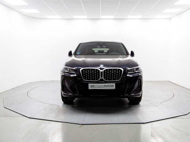 BMW X4 xDrive30d color Negro. Año 2023. 210KW(286CV). Diésel. En concesionario Móvil Begar Alicante de Alicante