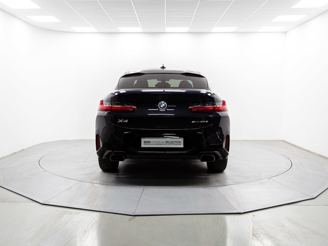 BMW X4 xDrive30d color Negro. Año 2023. 210KW(286CV). Diésel. En concesionario Móvil Begar Alicante de Alicante