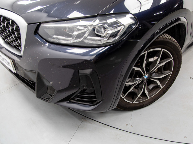 BMW X4 xDrive30d color Negro. Año 2023. 210KW(286CV). Diésel. En concesionario Móvil Begar Alicante de Alicante