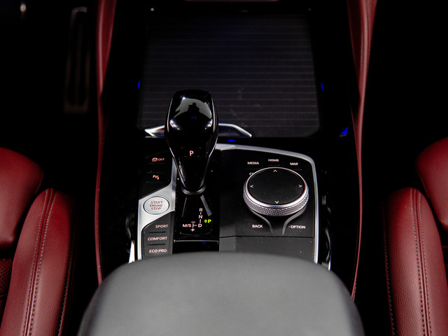 BMW X4 xDrive30d color Negro. Año 2023. 210KW(286CV). Diésel. En concesionario Móvil Begar Alicante de Alicante